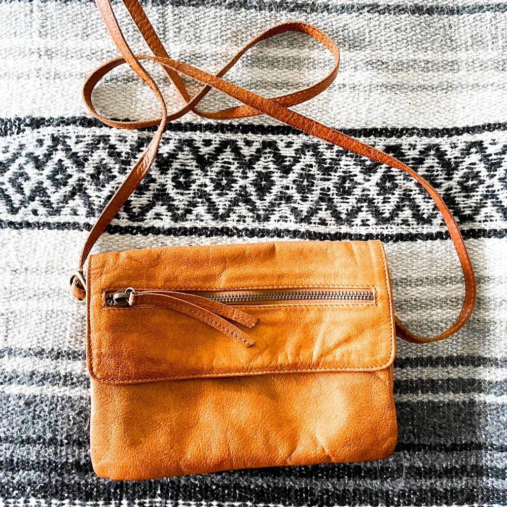 Day & Mood Leather Hazel Crossbody Bag EUC